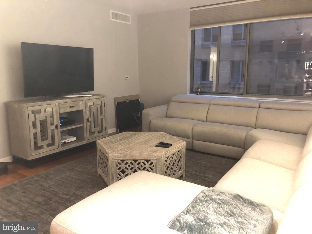 440 L Street Nw - Photo 5
