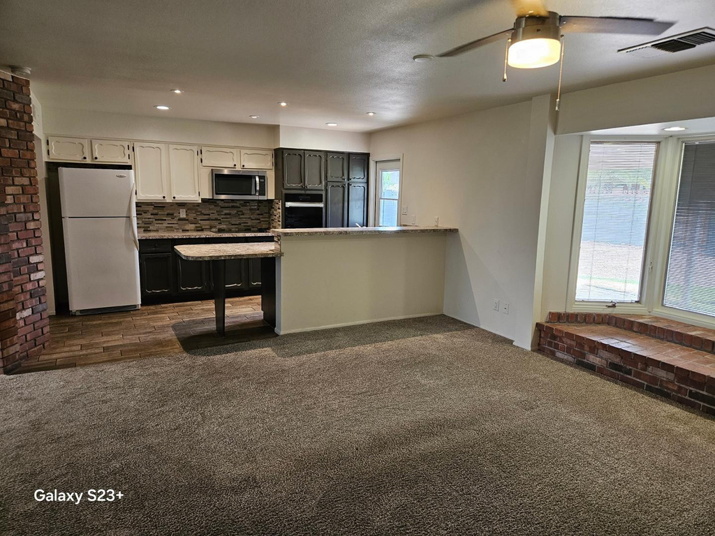 531 E Laguna Drive - Photo 12