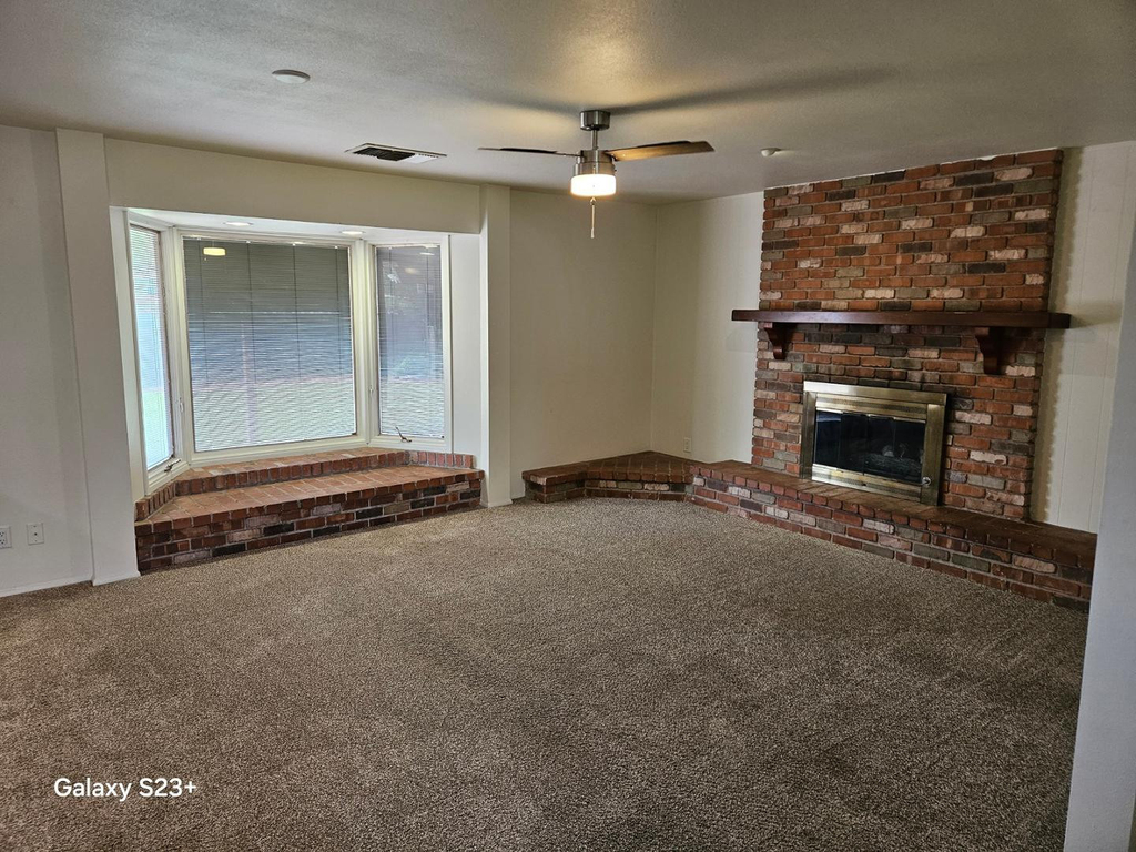 531 E Laguna Drive - Photo 9