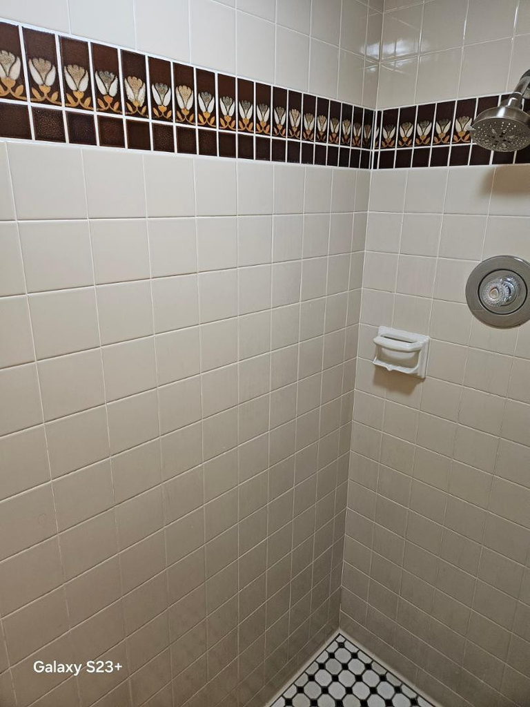 531 E Laguna Drive - Photo 22