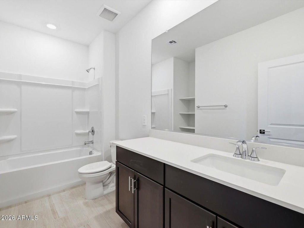 15875 W Cottontail Lane - Photo 35