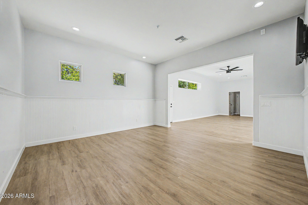 2311 E Colter Street - Photo 43