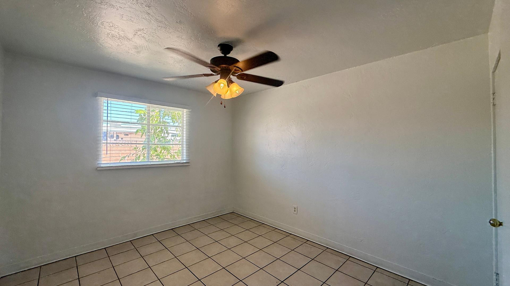 7532 N 21st Avenue - Photo 8