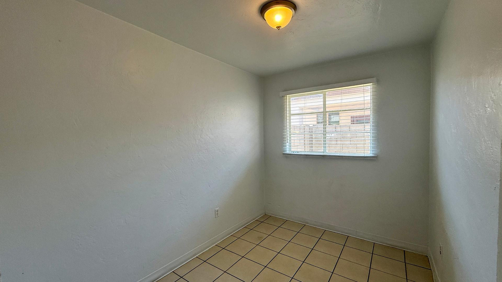 7532 N 21st Avenue - Photo 12