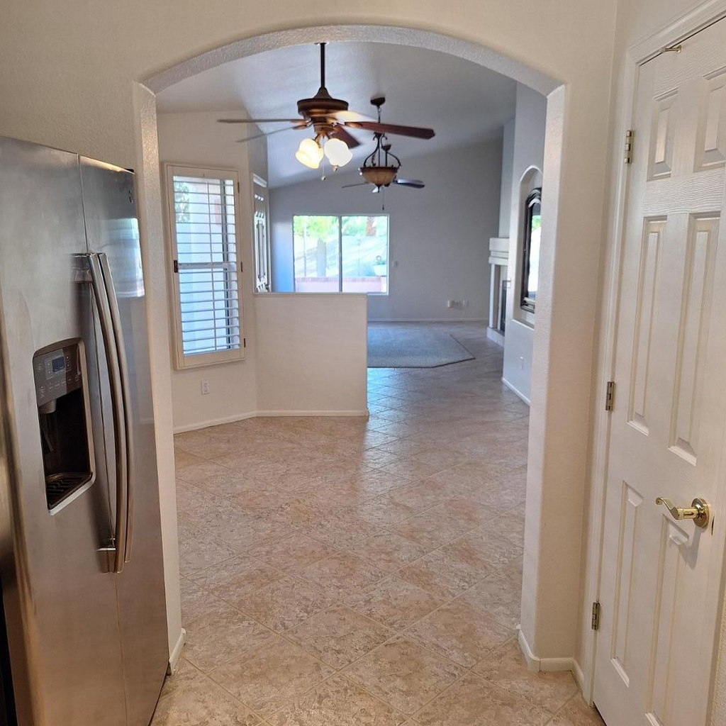 4333 E Hartford Avenue - Photo 6