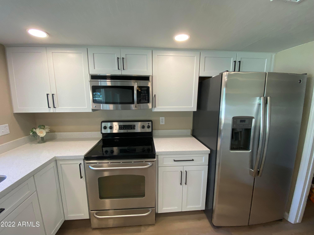 2046 S Emerson - Photo 9