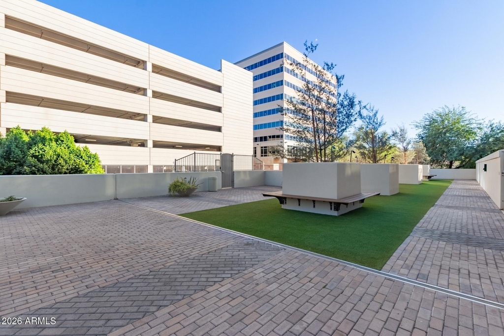 2211 E Camelback Road - Photo 30