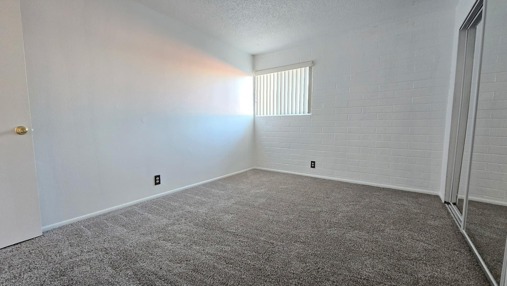 4917 N 73rd Street - Photo 16