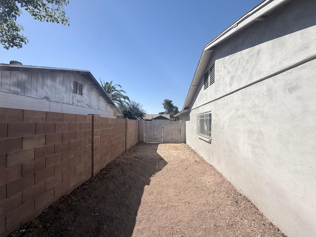 7137 W Colter Street - Photo 14