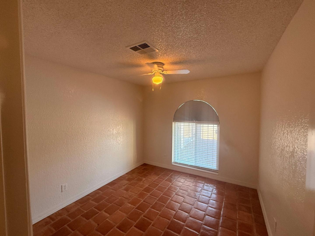 7137 W Colter Street - Photo 17
