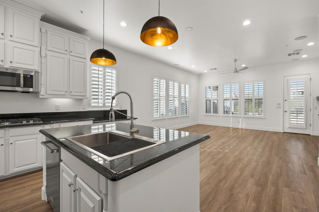 18394 N 92nd Street - Photo 2
