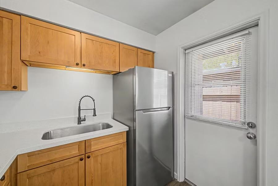 2209 S Granada Drive - Photo 4