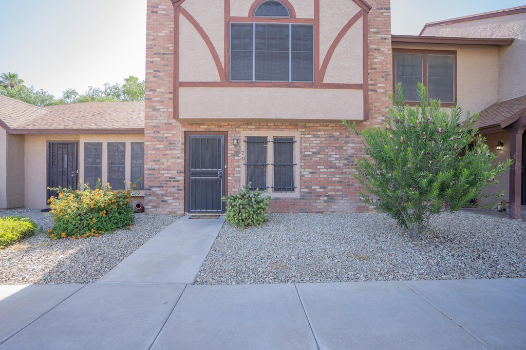 8111 W Wacker Road - Photo 2