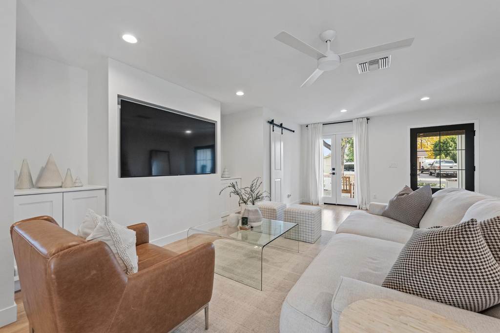 4244 N 35th Place - Photo 11
