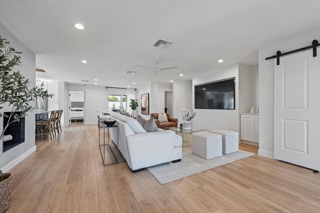 4244 N 35th Place - Photo 14