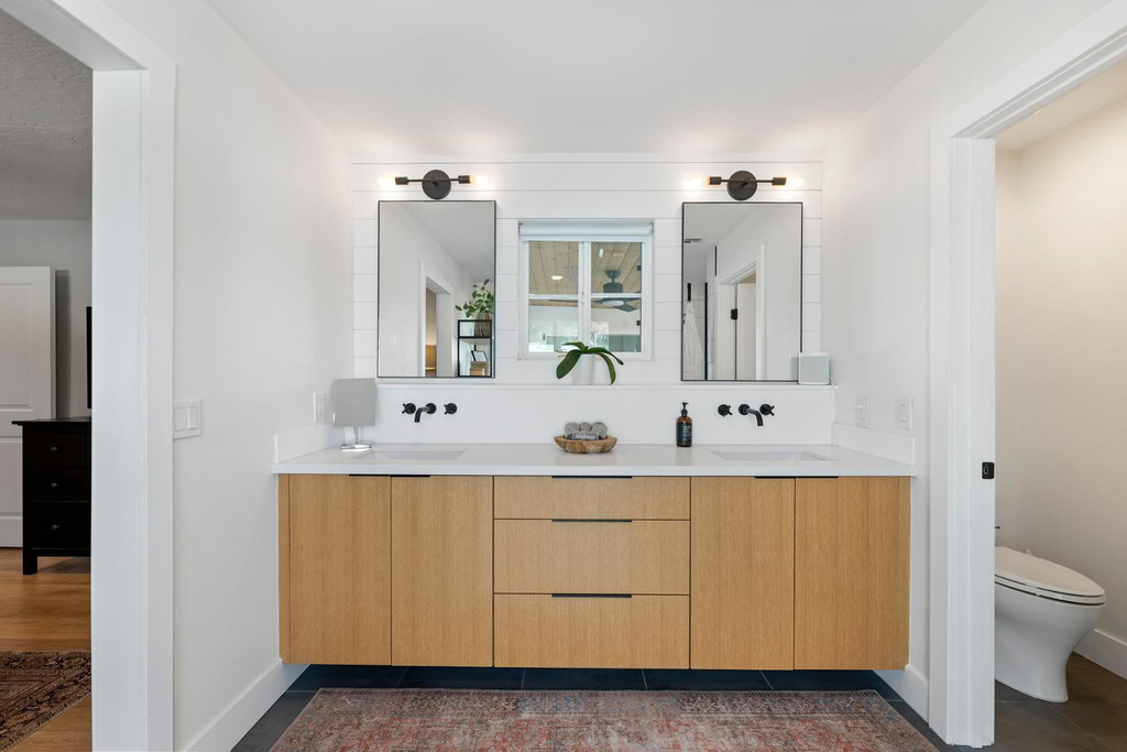 4244 N 35th Place - Photo 17