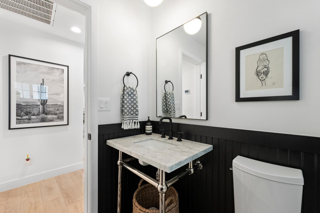 4244 N 35th Place - Photo 29
