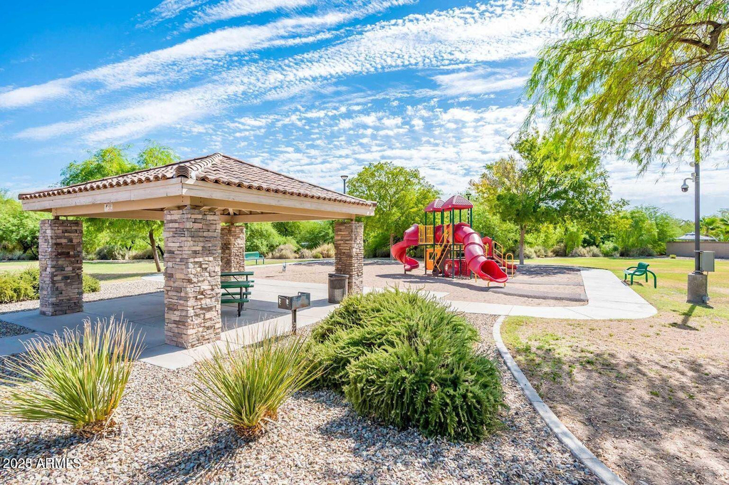 13604 W Rovey Avenue - Photo 29