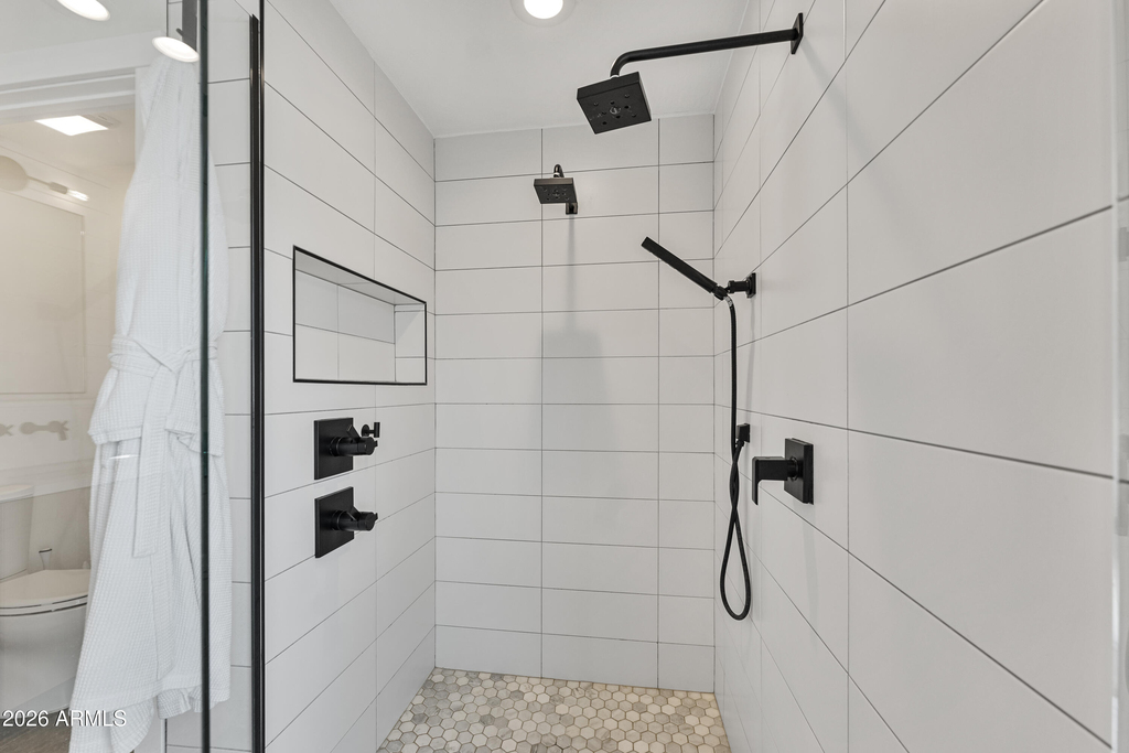 4244 N 35th Place - Photo 19