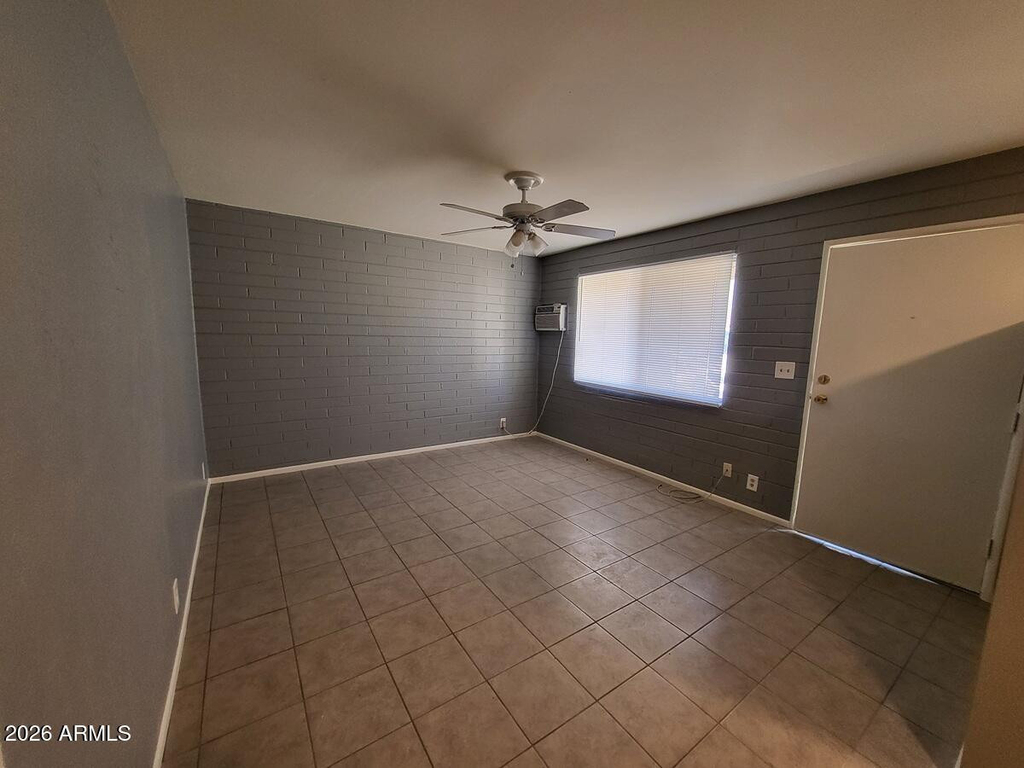 1445 S Kenneth Place - Photo 5