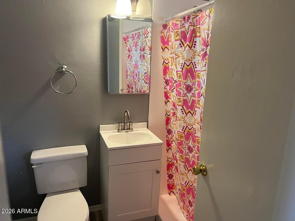 1445 S Kenneth Place - Photo 2