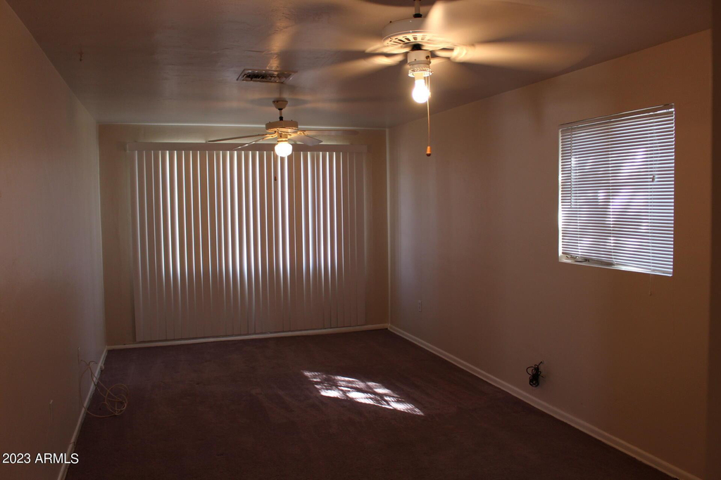 910 S Una Avenue - Photo 5