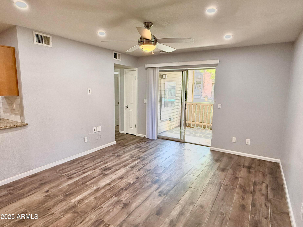 200 E Southern Avenue - Photo 3