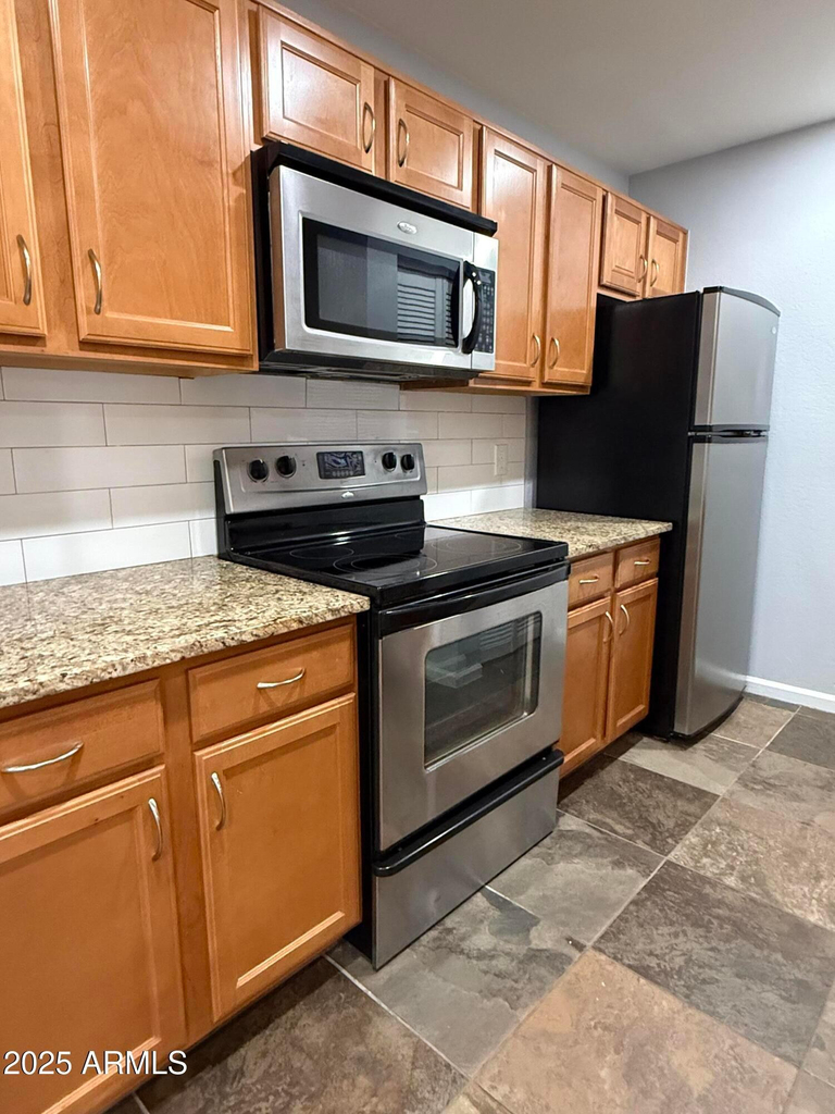 200 E Southern Avenue - Photo 1