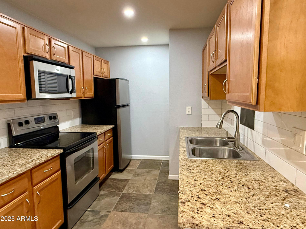 200 E Southern Avenue - Photo 6