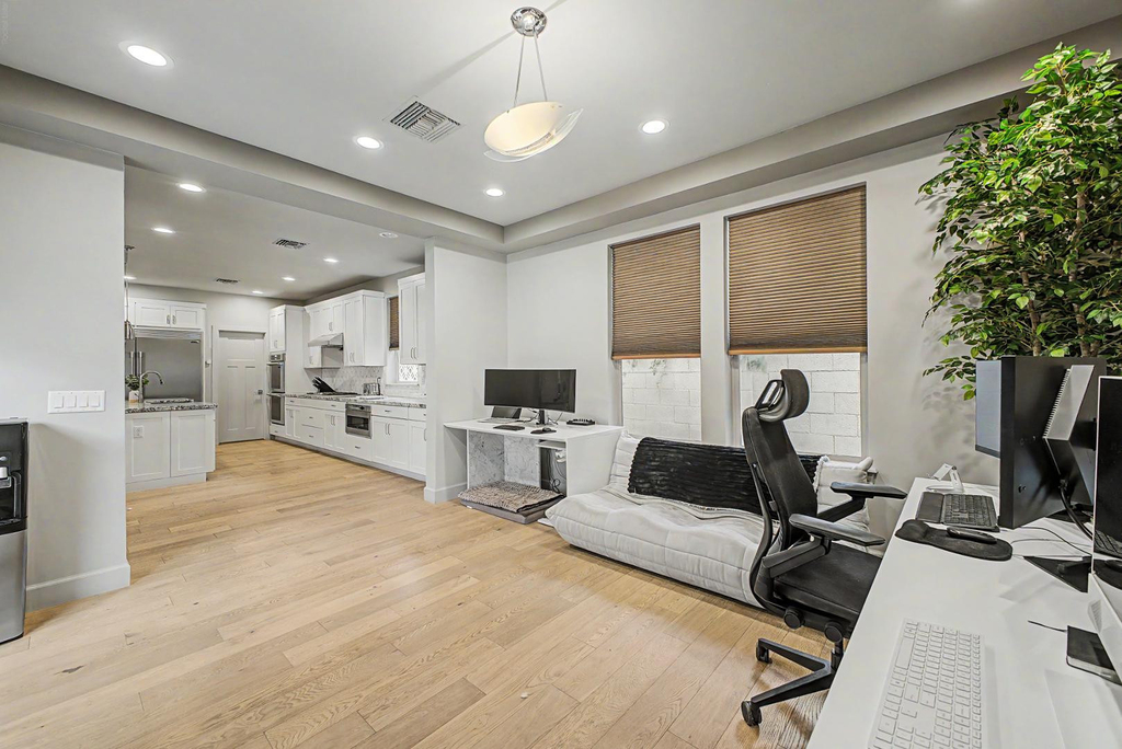 3414 N 44th Place - Photo 14