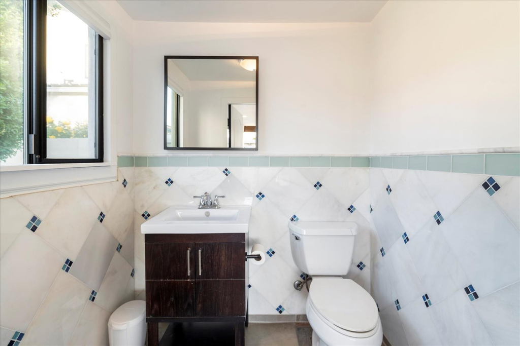 3827 E Hazelwood Street - Photo 27