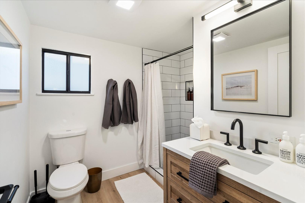 3827 E Hazelwood Street - Photo 18