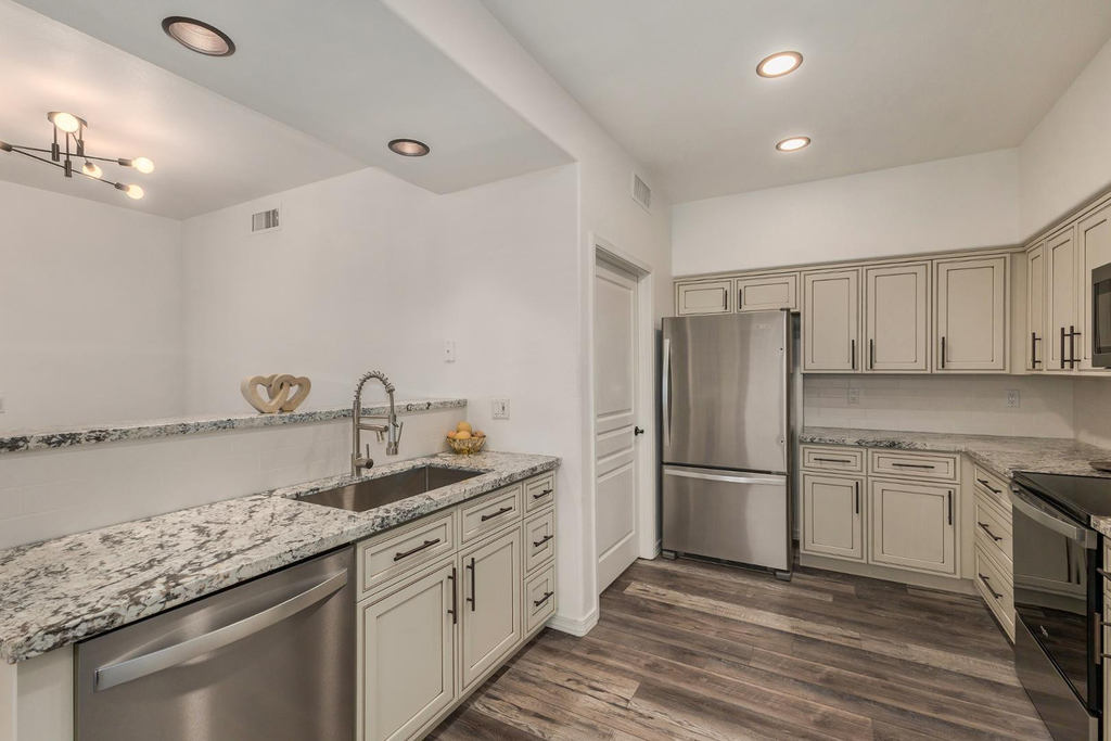 15221 N Clubgate Drive - Photo 28