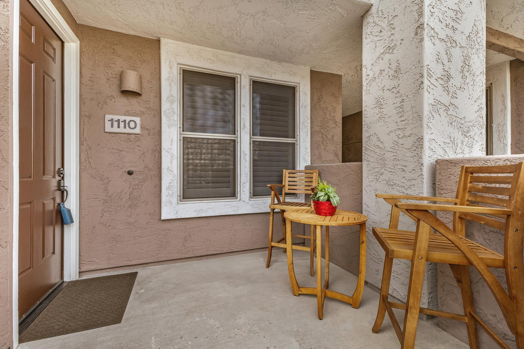 15221 N Clubgate Drive - Photo 0