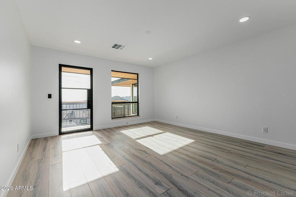 6111 E Victoria - Photo 23