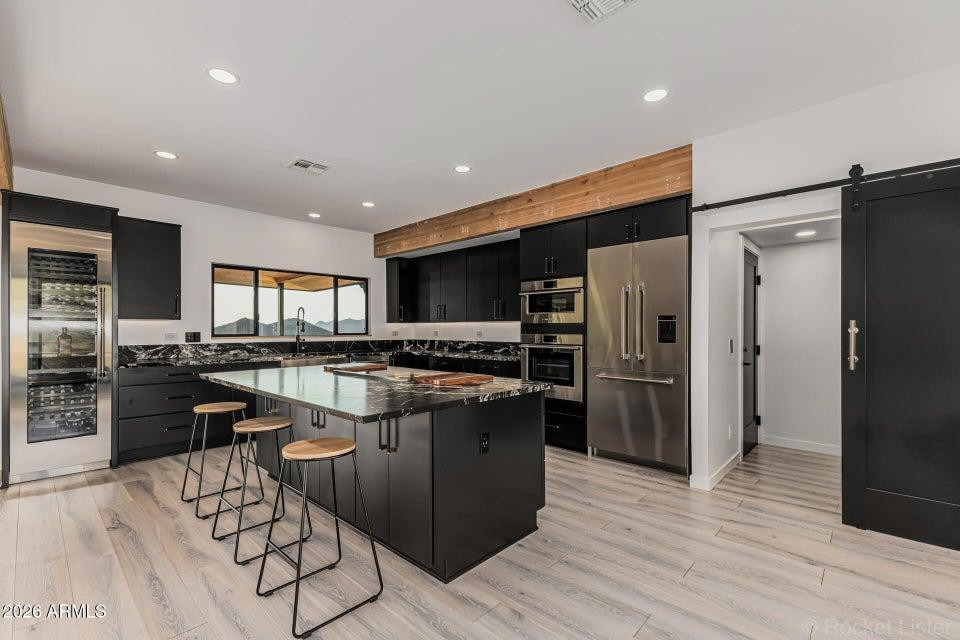 6111 E Victoria - Photo 2