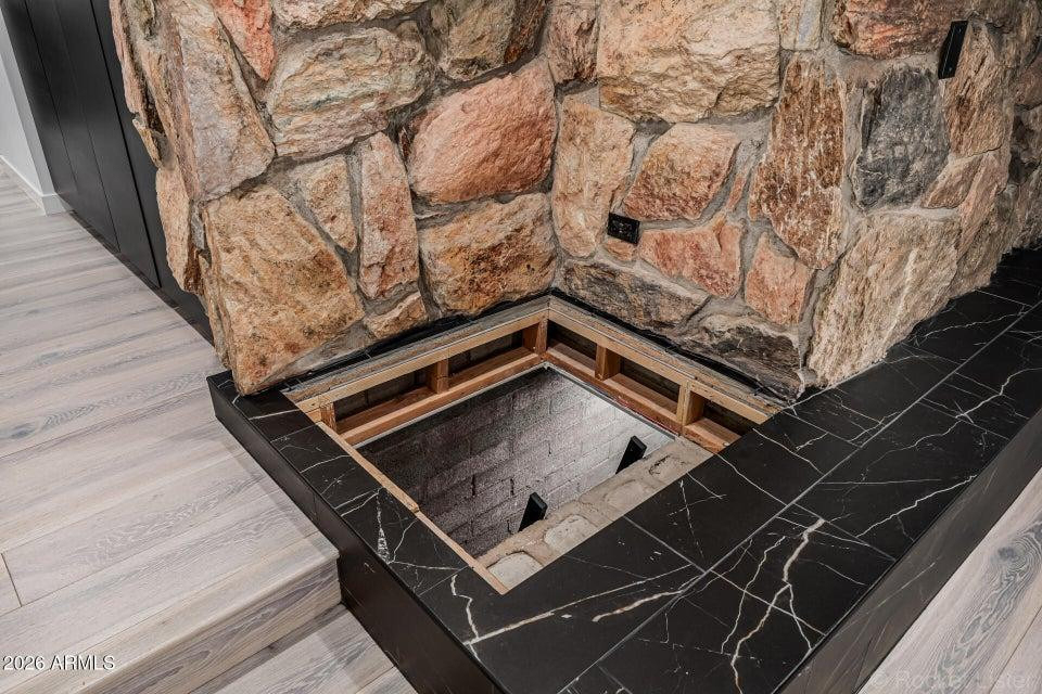 6111 E Victoria - Photo 29