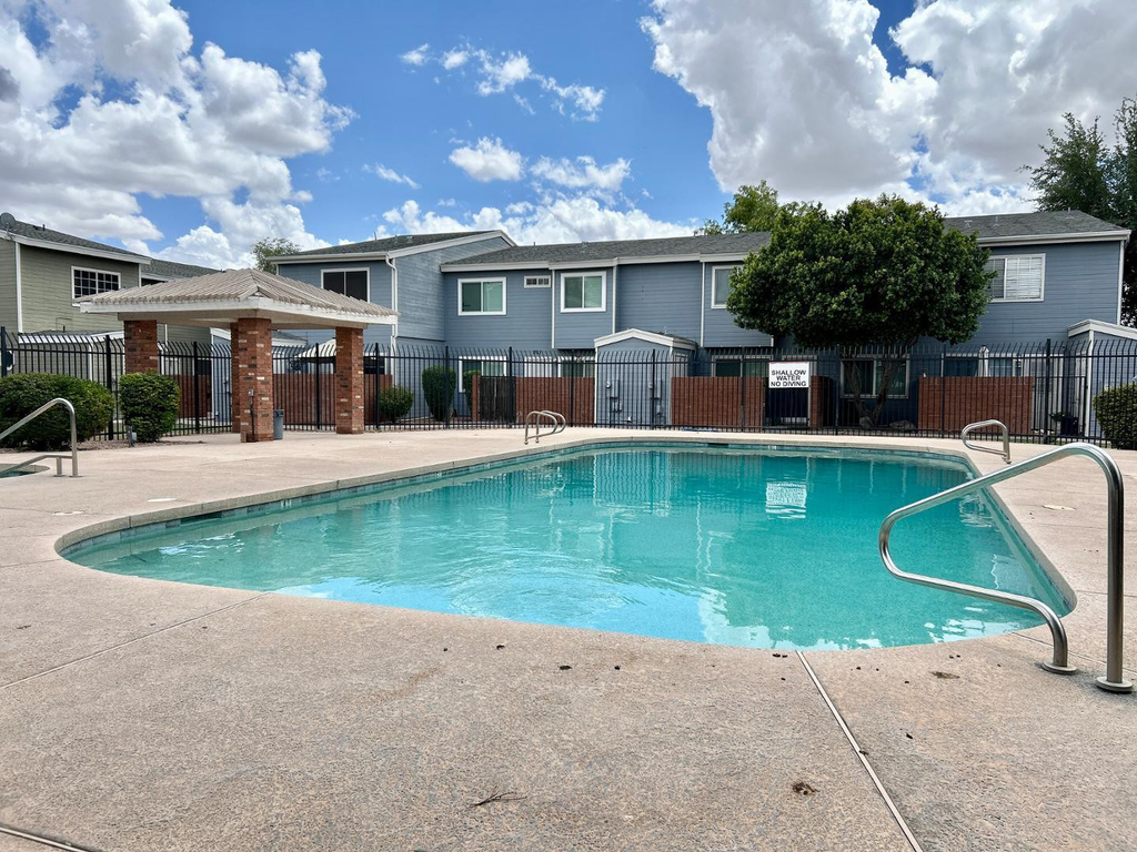 2301 E University Drive - Photo 16