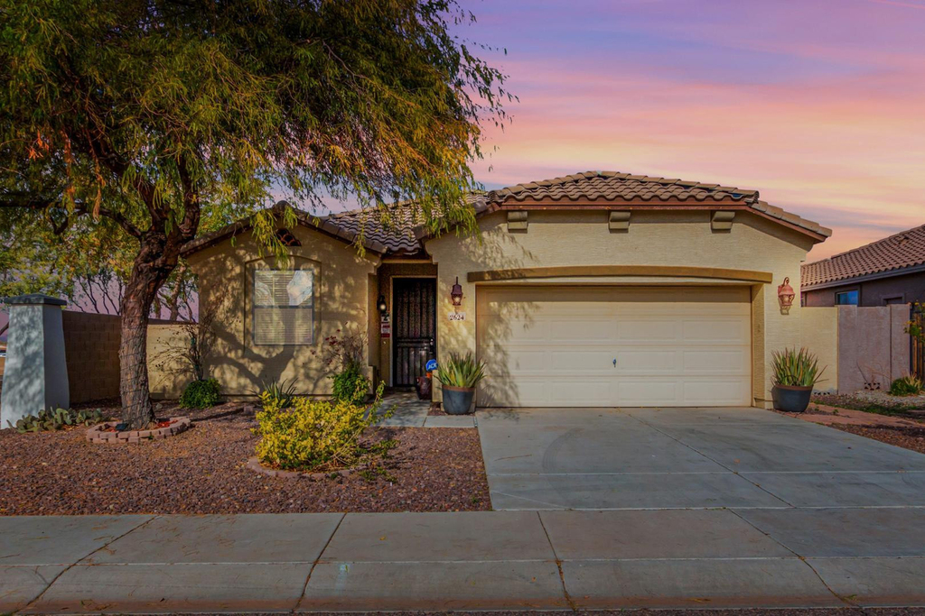 2624 W Beautiful Lane - Photo 0