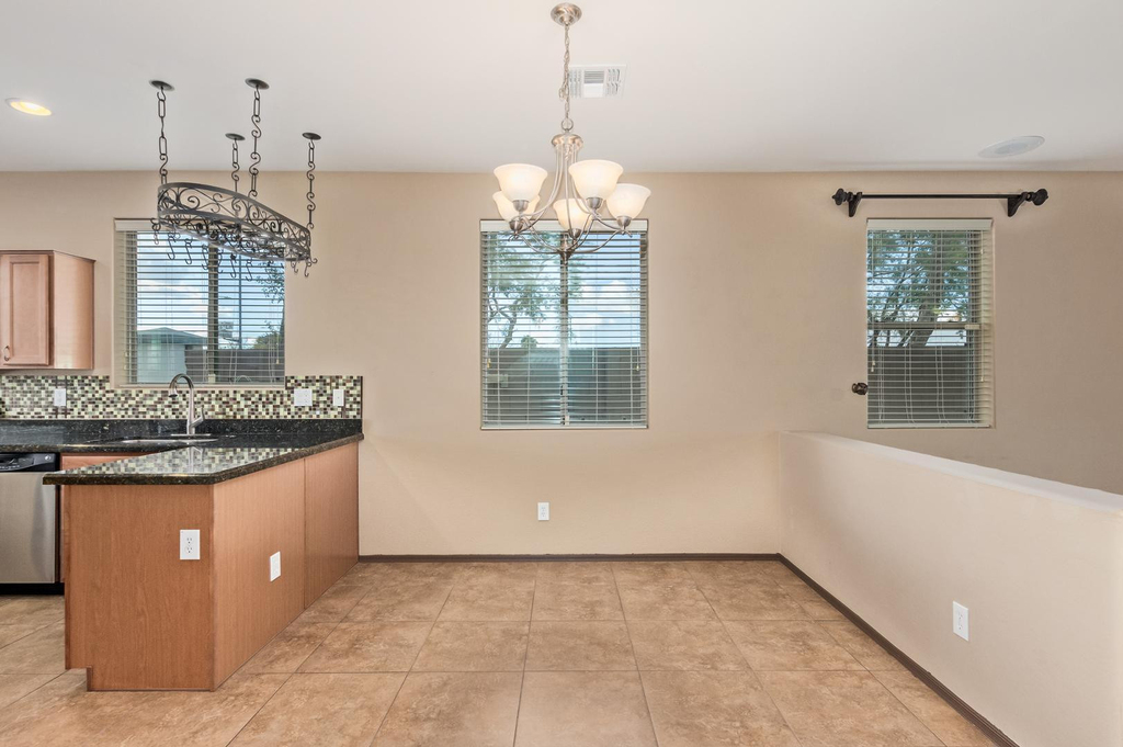 2624 W Beautiful Lane - Photo 3