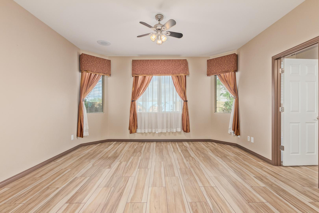 2624 W Beautiful Lane - Photo 19