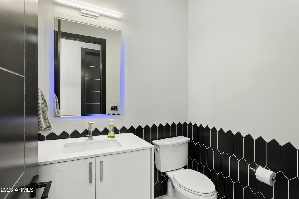 10019 N 57th Street - Photo 49