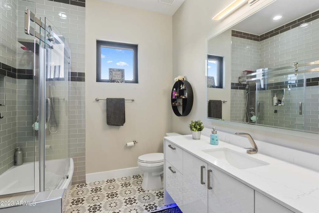 10019 N 57th Street - Photo 43
