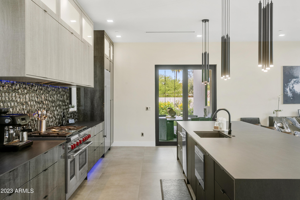 10019 N 57th Street - Photo 23