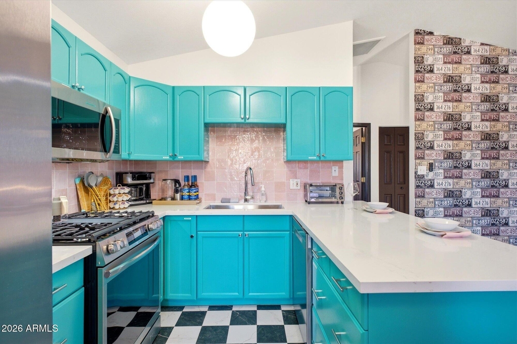 8140 E Pine Drive - Photo 5