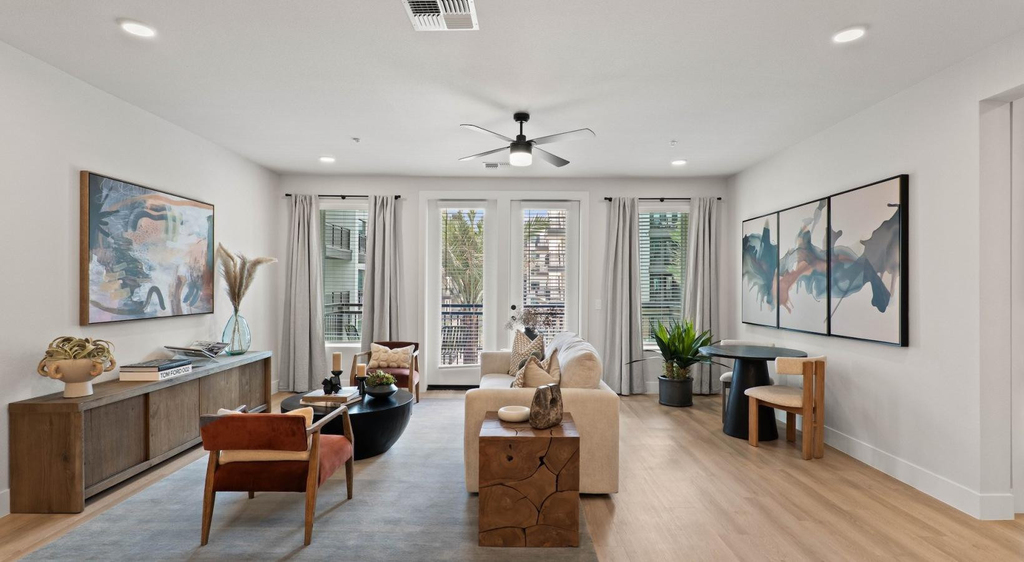 500 E Rivulon Boulevard - Photo 5