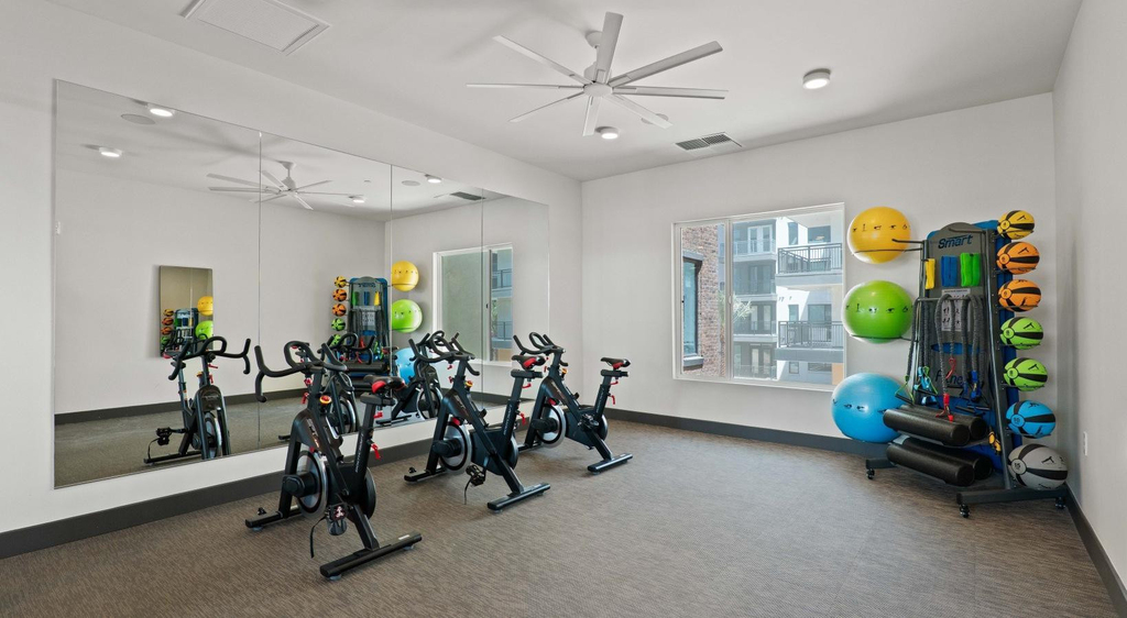 500 E Rivulon Boulevard - Photo 18