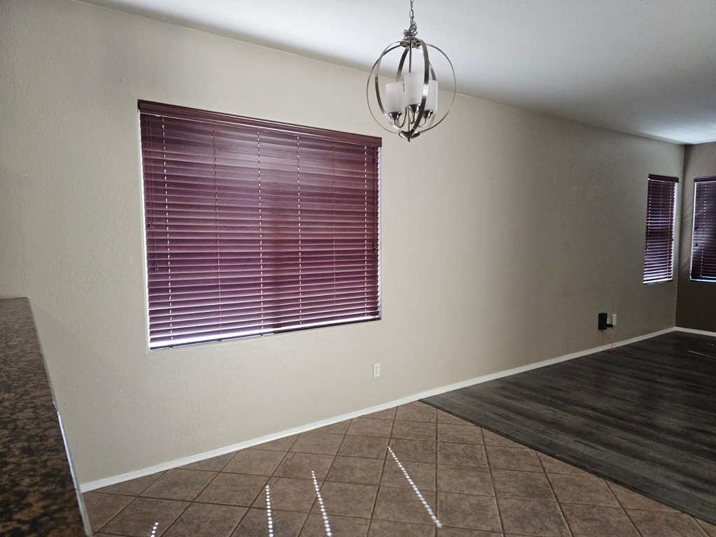 18515 W Caribbean Lane - Photo 7