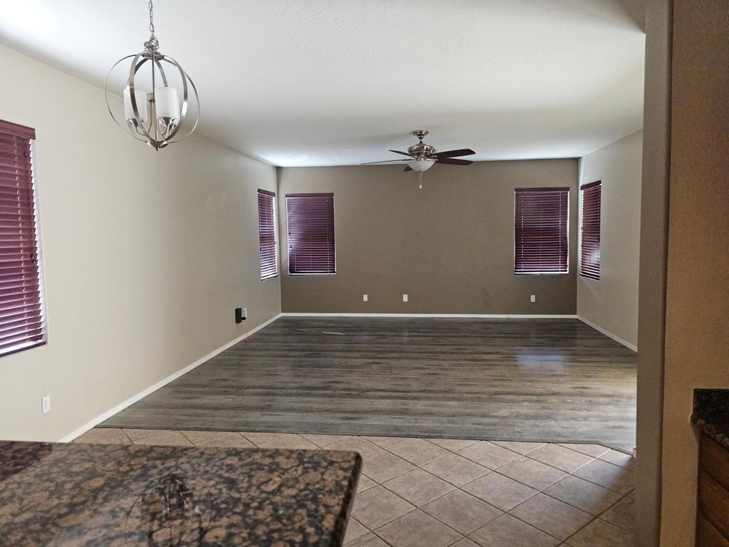 18515 W Caribbean Lane - Photo 5