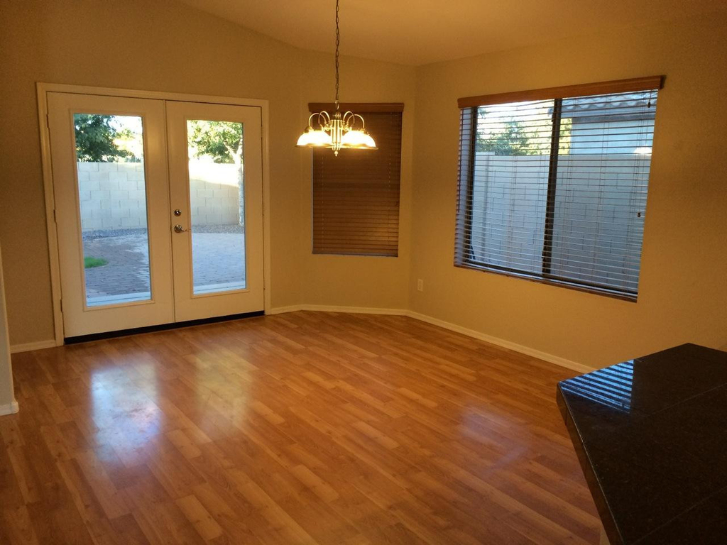 510 E Kent Avenue - Photo 5